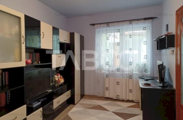 Apartament la casa de vanzare 3 camere terasa pivnita Orasul de Jos