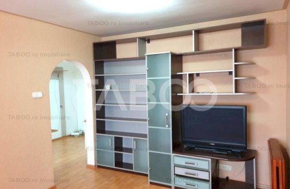 Apartament decomandat 3 camere parter pivnita 60 mpu in Vasile Aaron