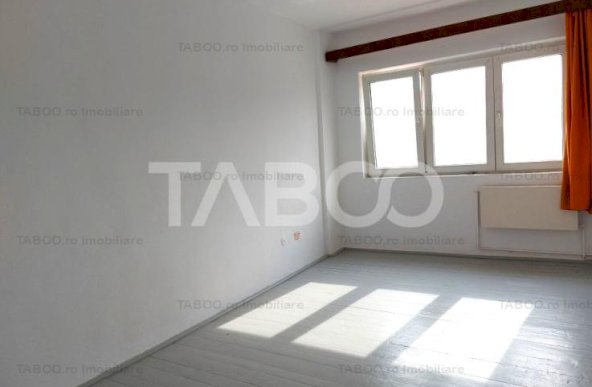 Comision 0% Apartament 3 camere etaj 3 luminos calduros Cisnadie