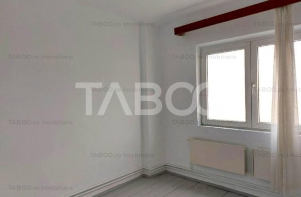 Comision 0% Apartament 3 camere etaj 3 luminos calduros Cisnadie