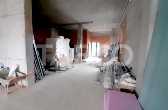 Spatiu comercial de vanzare cu chirias stabil la 1200 euro/luna chirie