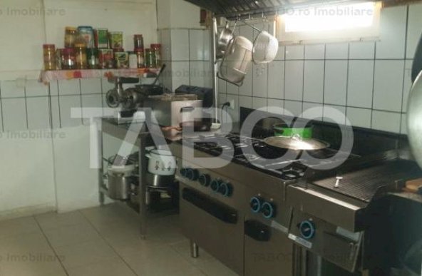 Pensiune 23 camere 2100 mpu restaurant terasa parcare curte Alba Iulia