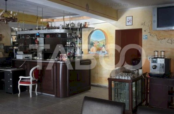 Pensiune 23 camere 19 bai 2100mpu restaurant terasa parcare Alba Iulia