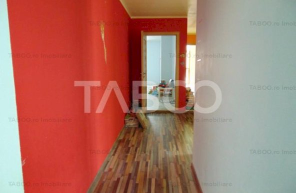 Casa 11 camere pretabila investitie 310 mp utili curte zona Terezian