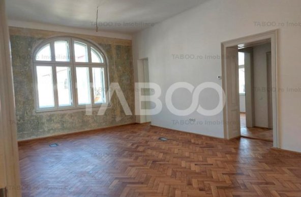 Casa istorica restaurata modernizata in totalitate zona Centrala Sibiu