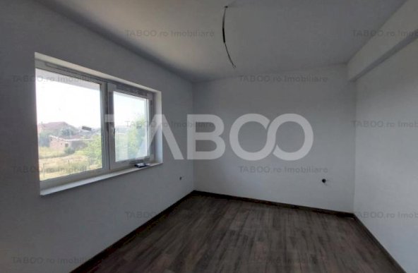 Casa insiruita 4 camere 2 bai 120 mpu balcon curte Micesti Alba Iulia