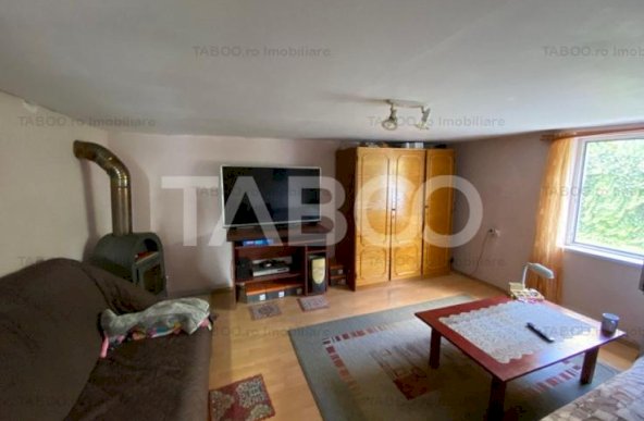 Casa S+P+1E 4 camere 225 mp utili curte gradina zona Cetate Alba Iulia