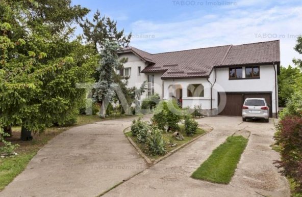 Vila de vanzare in Corbeanca Ilfov cu deschidere la lac