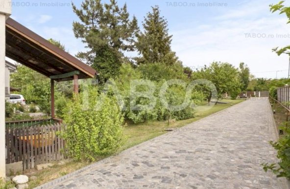 Vila de vanzare in Corbeanca Ilfov cu deschidere la lac