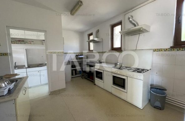 Pensiune 11 camere 660mp utili restaurant parcare Micesti Alba Iulia