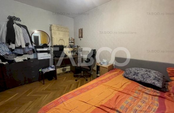 Casa D+P+1E 5 camere 4 bai 250 mp utili terasa zona Cetate Alba Iulia