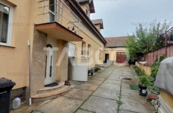 Casa de vanzare individuala 240 mpu gradina teren 600 mp Sibiu