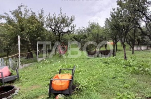 Casa de vanzare individuala 500 mp teren Sibiu zona Gusterita