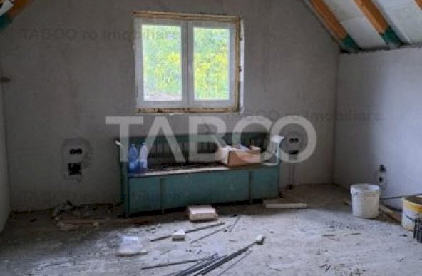 Casa de vanzare individuala 500 mp teren Sibiu zona Gusterita