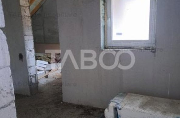 Casa de vanzare individuala 500 mp teren Sibiu zona Gusterita