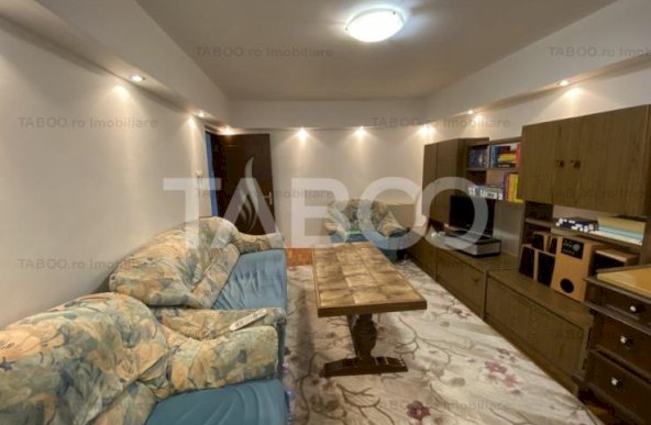 Apartament 2 camere 49 mpu mobilat utilat balcon Cetate Alba Iulia 