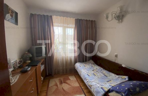 Apartament 3 camere 57 mp utili balcon 4 mp parcare Cetate Alba Iulia