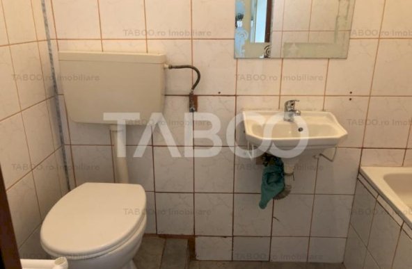 Casa regim D+P+1+M fara curte de vanzare Sibiu zona Trei Stejari