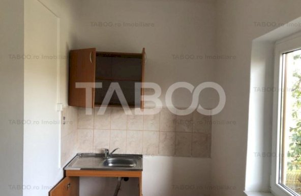 Casa regim D+P+1+M fara curte de vanzare Sibiu zona Trei Stejari