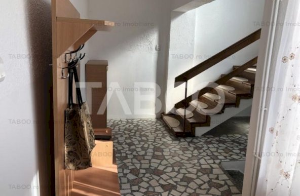 Casa regim D+P+1+M fara curte de vanzare Sibiu zona Trei Stejari