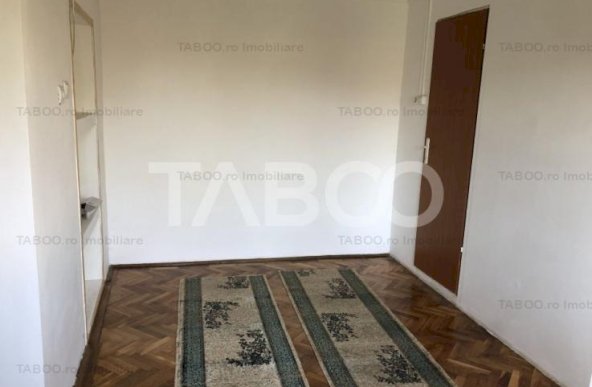 Casa regim D+P+1+M fara curte de vanzare Sibiu zona Trei Stejari