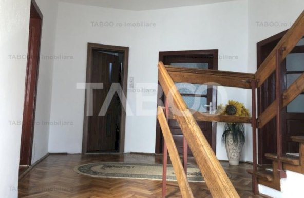 Casa regim D+P+1+M fara curte de vanzare Sibiu zona Trei Stejari