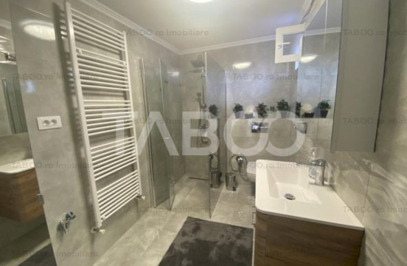 Apartament 3 camere 60mp utili mobilat utilat curte Centru Alba Iulia 