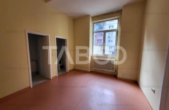 Spatiu comercial sau birouri P+1E 600 mpu utilitati Cetate Alba Iulia