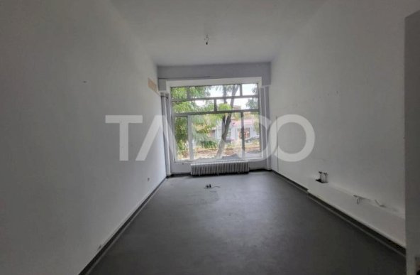 Spatiu comercial sau birouri 600 mpu utilitati zona Cetate Alba Iulia