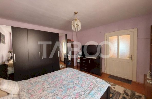 Casa 1 nivel 4 camere 2 bai 83 mpu pivnita curte Lipoveni Alba Iulia