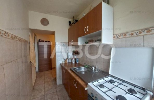 Apartament 2 camere 39 mpu balcon 3 mp zona Cetate Alba Iulia