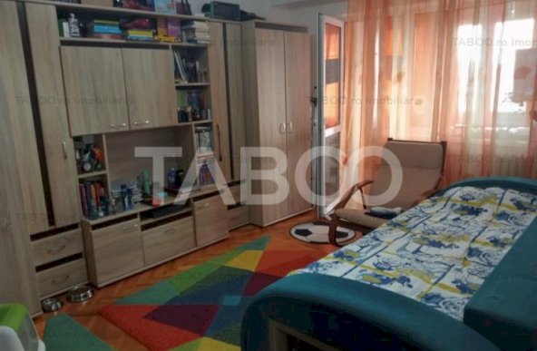 Apartament decomandat 2 camere 45 mpu balcon parcare Cetate Alba Iulia