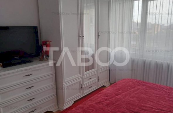 Apartament decomandat 2 camere 45 mpu balcon parcare Cetate Alba Iulia