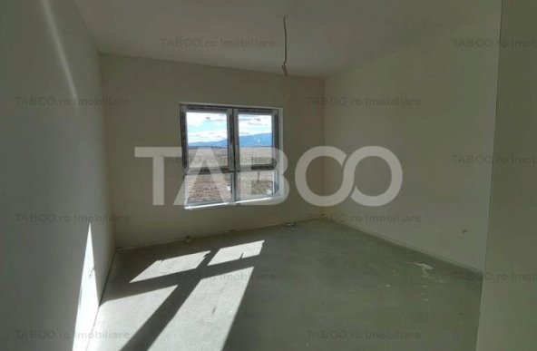 Apartament cu 3 camere ETAJ 2 balcon si loc parcare in SIBIU