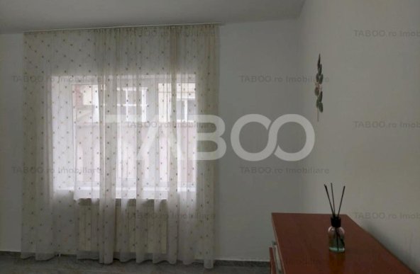 Casa 1 nivel 3 camere 130 mpu terasa curte zona Lipoveni Alba Iulia