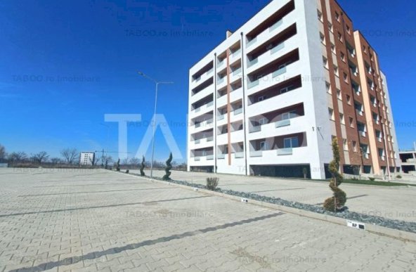 Apartament spatios 3 camere 2 balcoane si parcare - bloc dotat cu lift