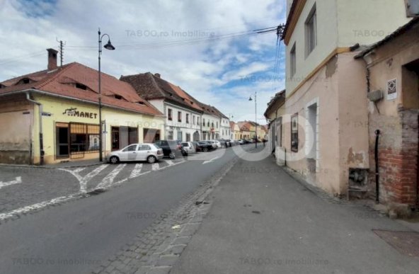 Garsoniera cocheta 30 mp la parter de vanzare Ultracentral Sibiu