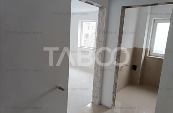 Apartament nou 2 camere 50 mp utili parcare privata parter Sebes Alba