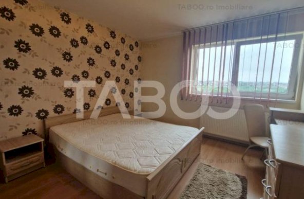 Apartament 4 camere 100 mp utili de vanzare in Sibiu zona Strand