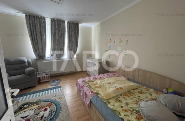 Casa 4 camere 2 bai 154 mpu pivnita garaj curte Lipoveni Alba Iulia