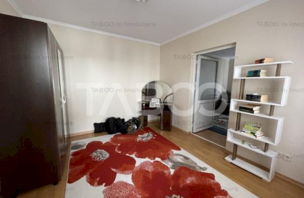 Casa 4 camere 2 bai 154 mpu pivnita garaj curte Lipoveni Alba Iulia