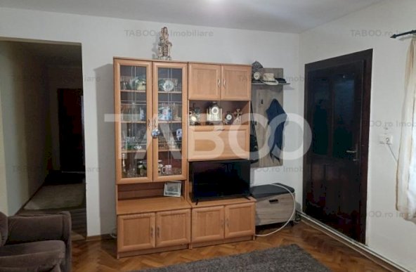 Casa 1 nivel 3 camere 100 mpu mobilata utilata curte Centru Alba Iulia