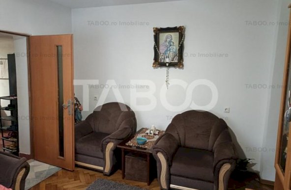 Casa 1 nivel 3 camere 100 mpu mobilata utilata curte Centru Alba Iulia