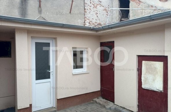 Casa 1 nivel 3 camere 100 mpu mobilata utilata curte Centru Alba Iulia