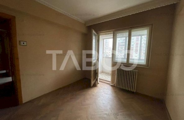 Apartament decomandat 3 camere 63 mpu etaj 3 Ultracentral Alba Iulia