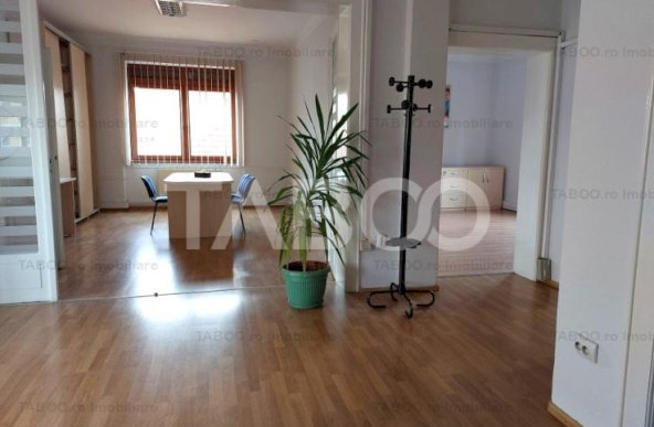 Spatiu de birou 4 camere decomandate 110 mp loc parcare zona centrala 