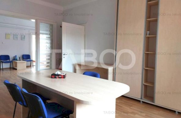 Spatiu de birou 4 camere decomandate 110 mp loc parcare zona centrala 