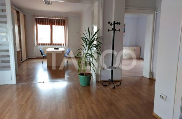 Spatiu de birou 4 camere decomandate 110 mp loc parcare zona centrala 