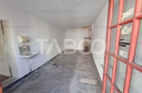 Spatiu comercial de inchiriat 20 mpu in Orasul de Jos Sibiu