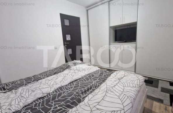 Apartament de vanzare cu 3 camere si balcon la etajul 3 Terezian Sibiu